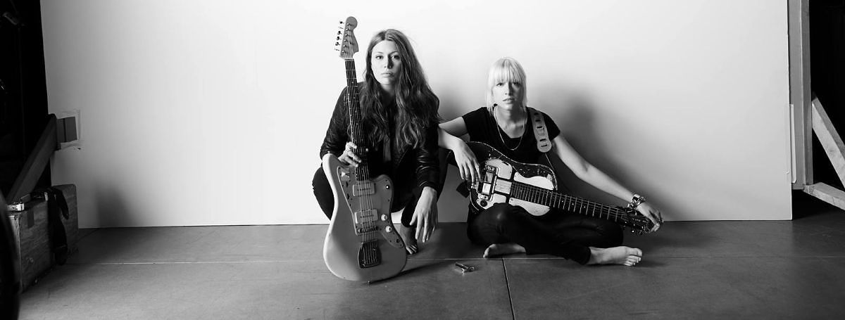 Larkin Poe - spotlight